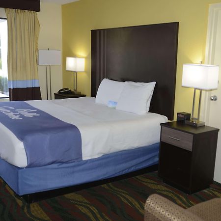 Days Inn By Wyndham Kodak/Sevierville Intrstate Smokeymntns מראה חיצוני תמונה