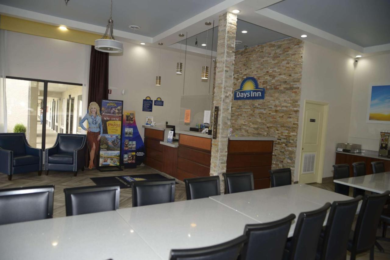 Days Inn By Wyndham Kodak/Sevierville Intrstate Smokeymntns מראה חיצוני תמונה