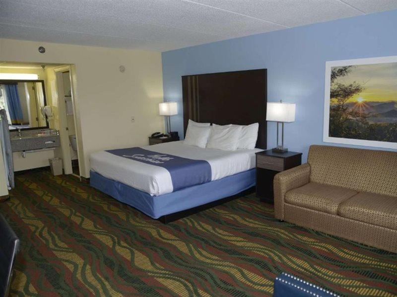 Days Inn By Wyndham Kodak/Sevierville Intrstate Smokeymntns מראה חיצוני תמונה