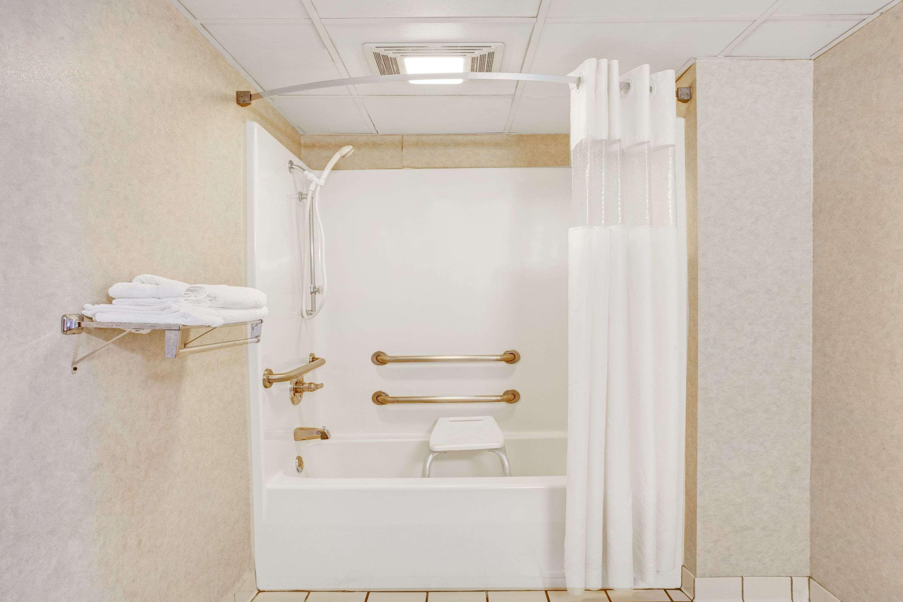 Days Inn By Wyndham Kodak/Sevierville Intrstate Smokeymntns מראה חיצוני תמונה
