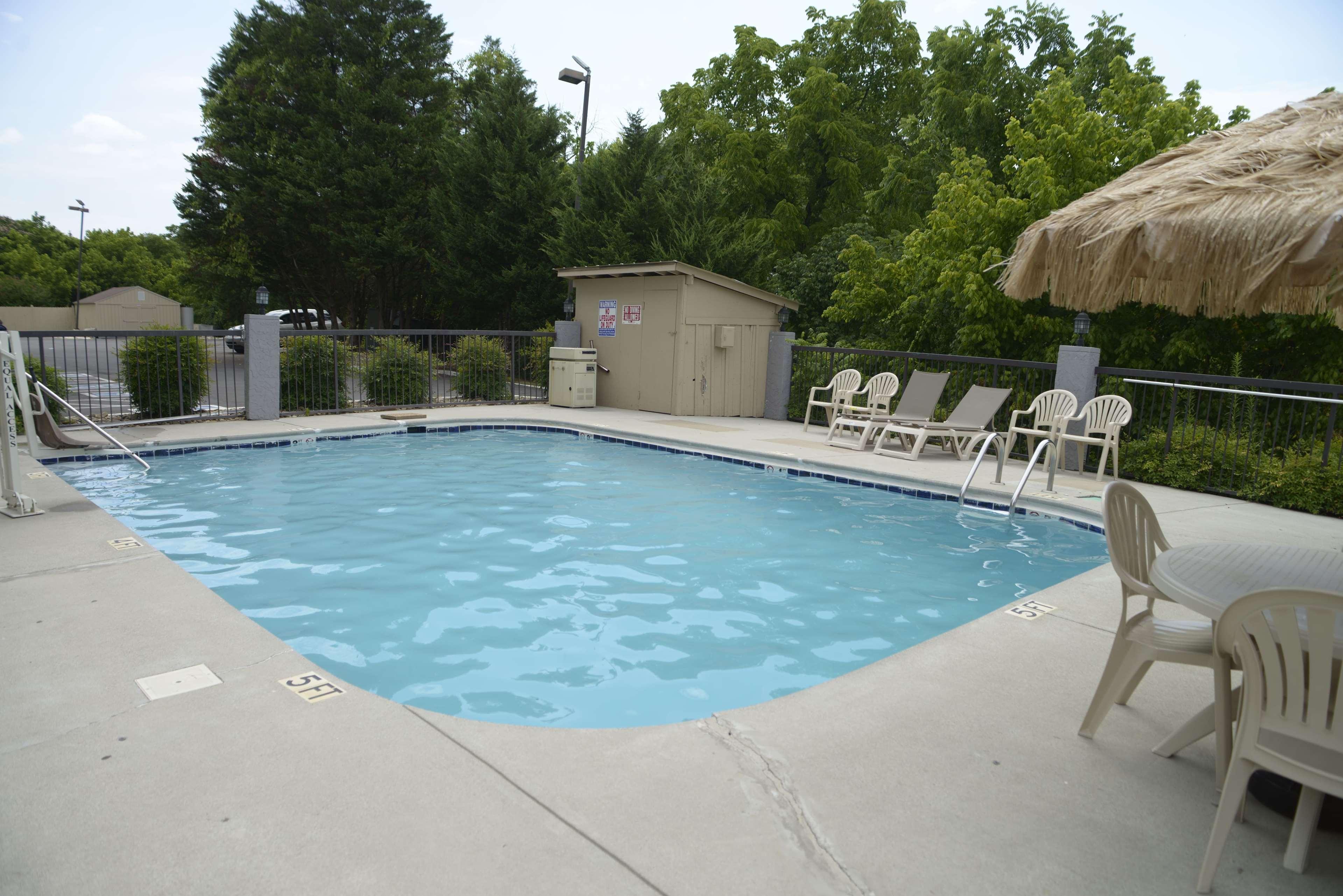 Days Inn By Wyndham Kodak/Sevierville Intrstate Smokeymntns מראה חיצוני תמונה