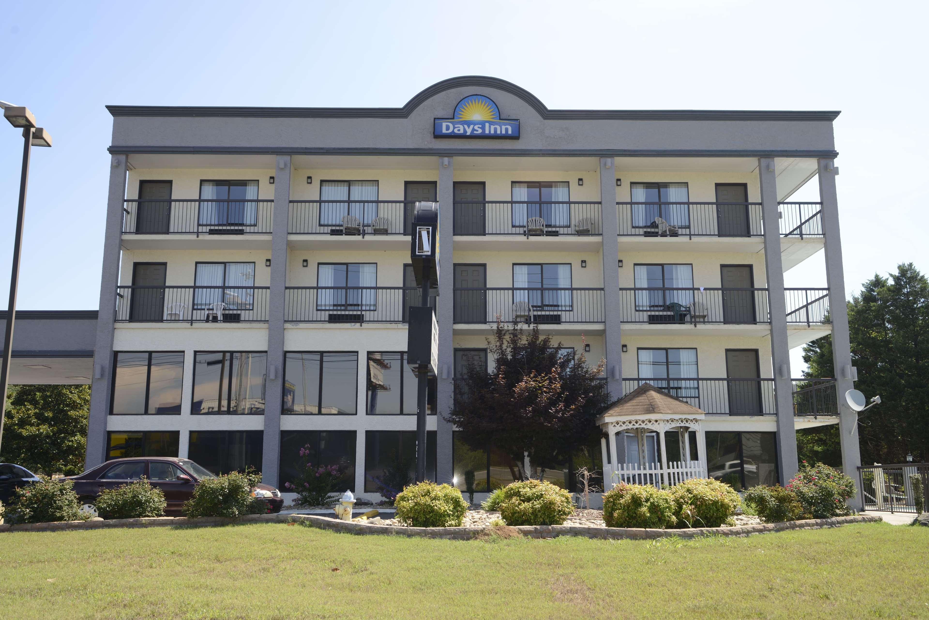 Days Inn By Wyndham Kodak/Sevierville Intrstate Smokeymntns מראה חיצוני תמונה