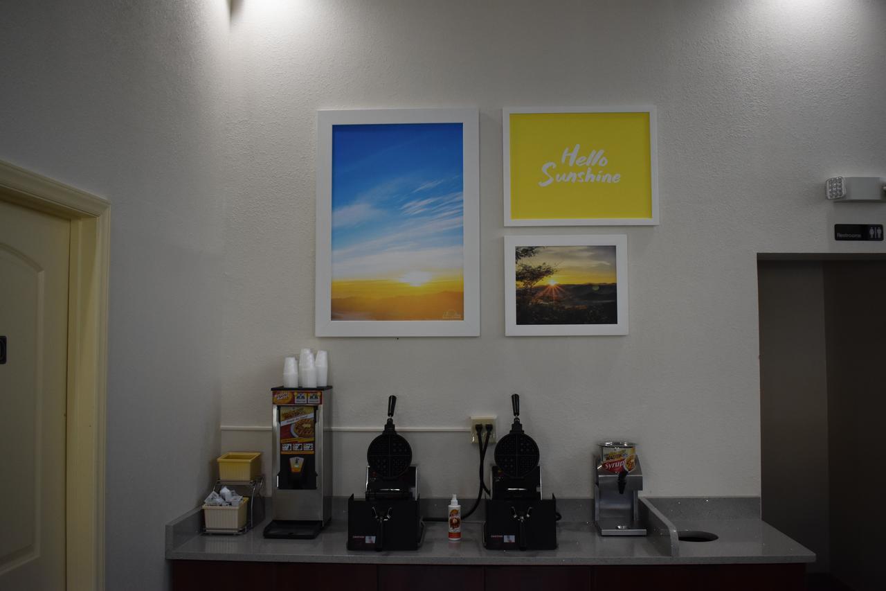 Days Inn By Wyndham Kodak/Sevierville Intrstate Smokeymntns מראה חיצוני תמונה